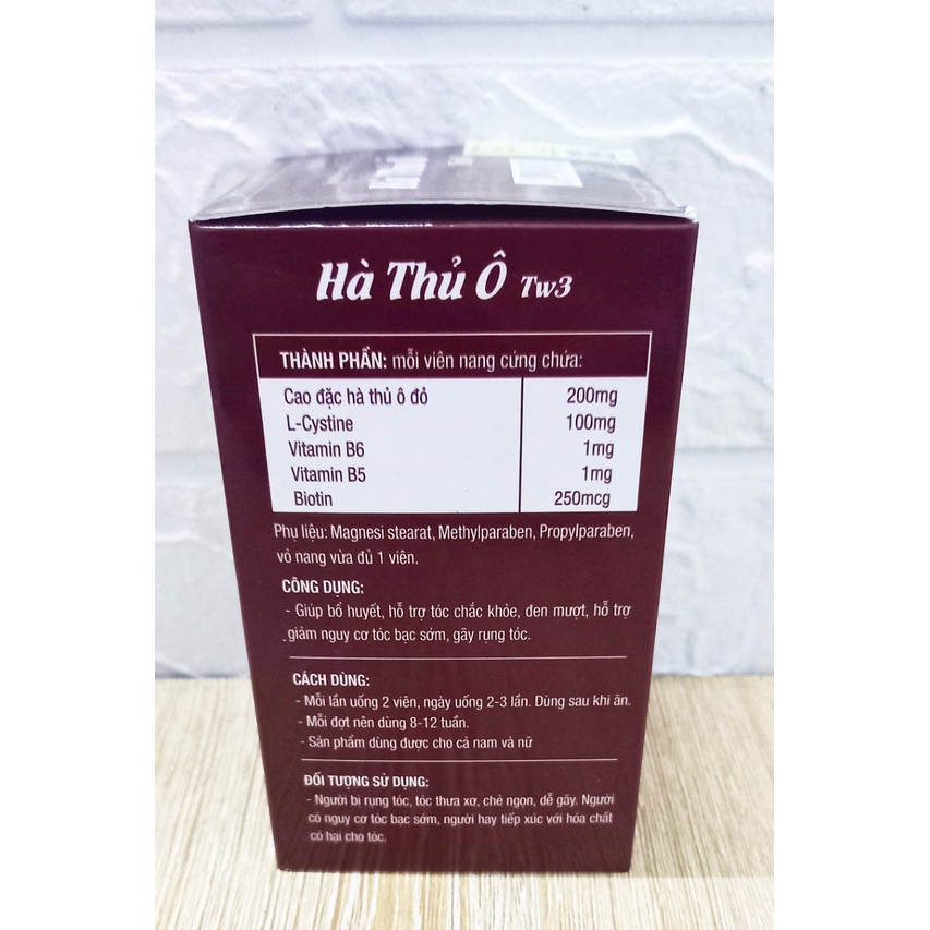 Viên uống Hà thủ ô Tw3 lọ 60 viên. Giúp mọc tóc, giảm nguy cơ tóc bạc sớm, gãy rụng tóc.