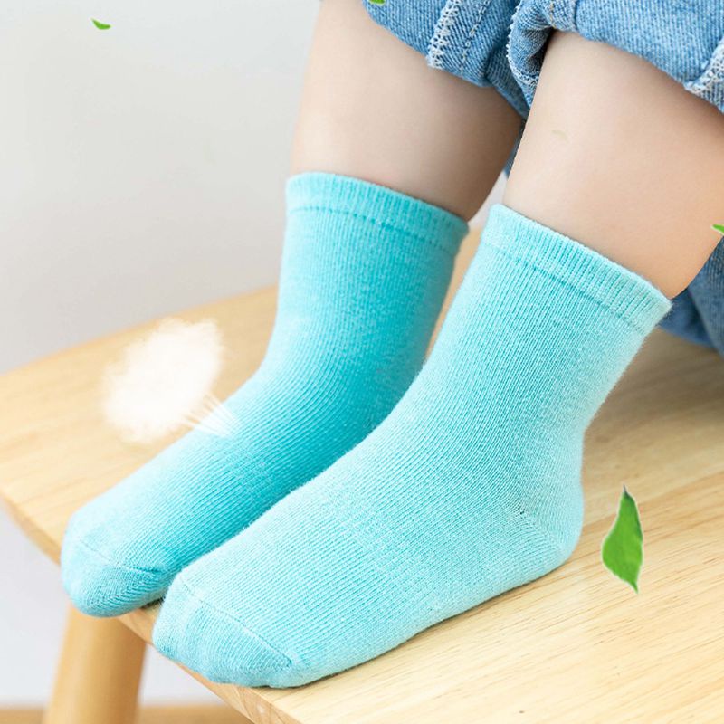 Vớ cotton mềm mại thoáng mát chống trượt màu kẹo trơn dành cho bé trai và bé gái từ 0-7 tuổi