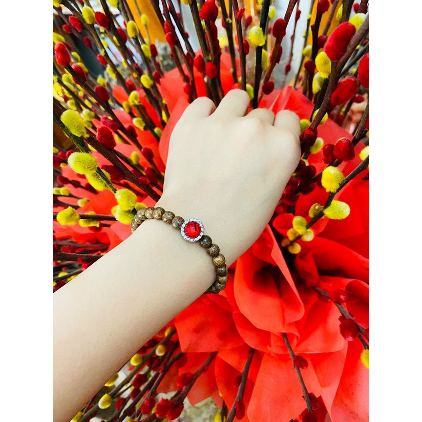 Vòng tay trầm hương đính đá phong thủy  giá xưởng