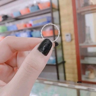 Nhẫn bạc xoắn