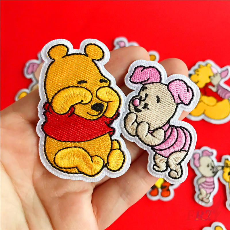 1 Huy Hiệu Hình Gấu Pooh Và Những Người Bạn