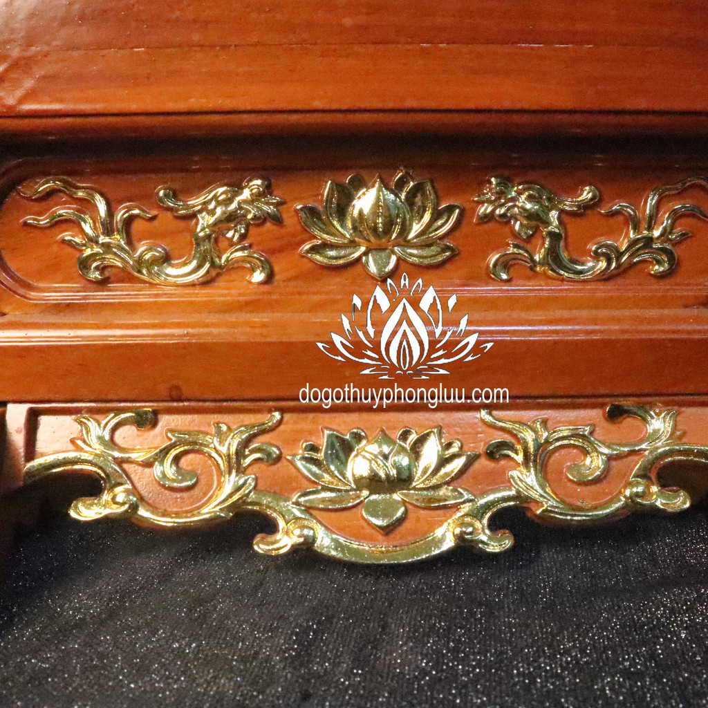 Khung ảnh thờ mai vàng,khung hình thờ trạm khắc gỗ hương thếp vàng cỡ 21x31