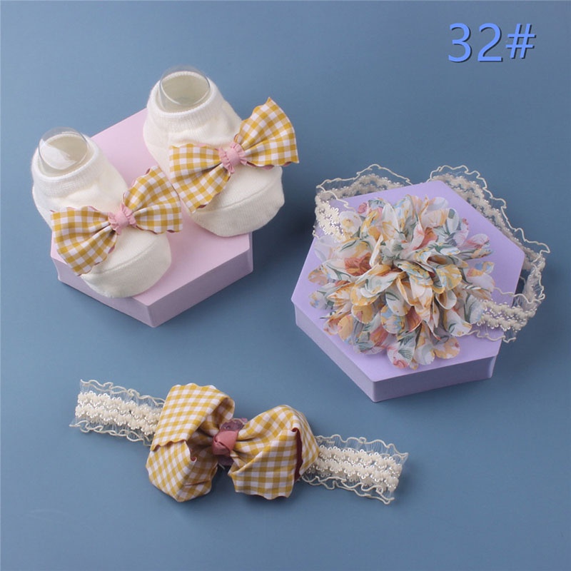 Set 3 Băng Đô Nơ + Vớ Xinh Xắn Dành Cho Bé Gái