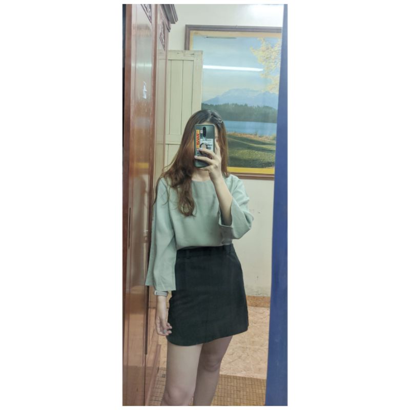 Áo cổ tròn tay lỡ xanh lơ size L