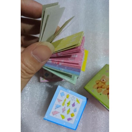 Set 5 quyển gấp hạc khổ 4 cm*4 cm