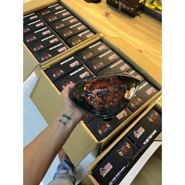 Đèn lái Aniss ex2010