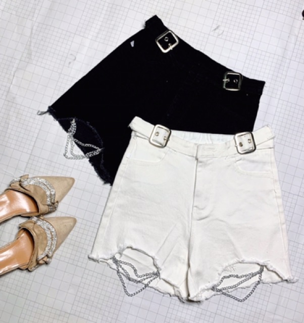[ Mã FAMAYWA giảm 10K đơn 50K] Quần short kaki lưng cao phối dây xích cá tính | BigBuy360 - bigbuy360.vn