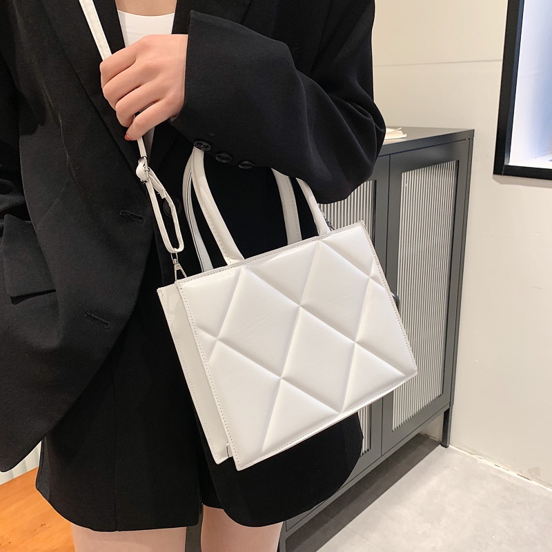 Túi Đeo Vai Hình Vuông Màu Sắc Ngọt Ngào Thiết Kế Nhỏ Gọn Phong Cách Phương Tây Thời Trang Mùa Đông Cho