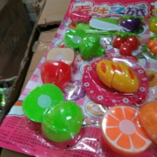 Bộ  đồ chơi  cho bé