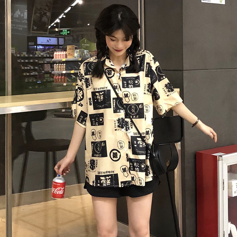 Áo sơ mi tay ngắn cổ bẻ dáng rộng in họa tiết thời trang cho nữ  | BigBuy360 - bigbuy360.vn