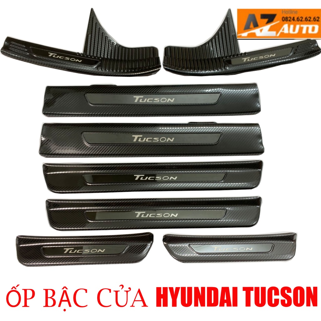 Ốp Bậc cửa, Nẹp bước chân CARBON xe Hyundai Tucson 2022-2023, Vân cacbon cao cấp