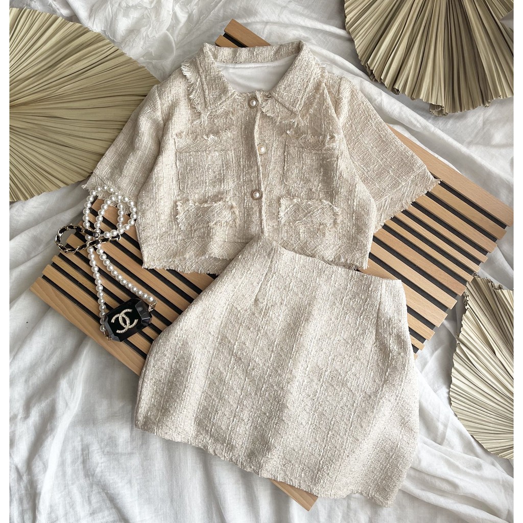 Set Áo Quần Ulzzang, Áo Nữ Kiểu Baby Doll Hoa Nổi Mix Quần Short Chất Vải Cao Cấp Dày Dặn Phong Cách Hiện Đại, Năng Động | BigBuy360 - bigbuy360.vn