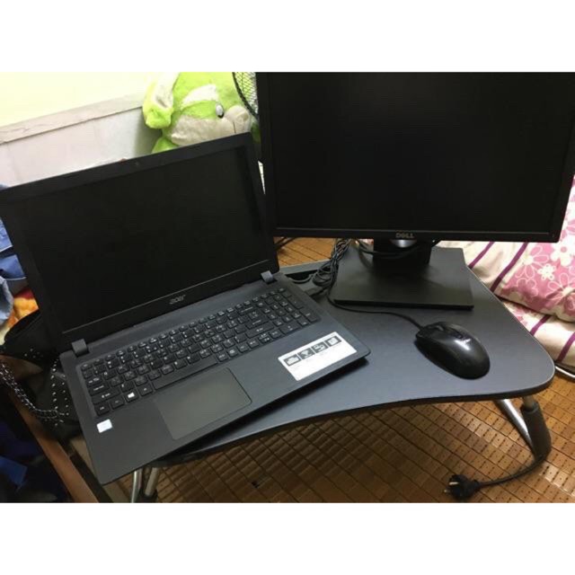 Bàn học gấp gọn có khe cắm có ảnh thật hàng xịn | BigBuy360 - bigbuy360.vn