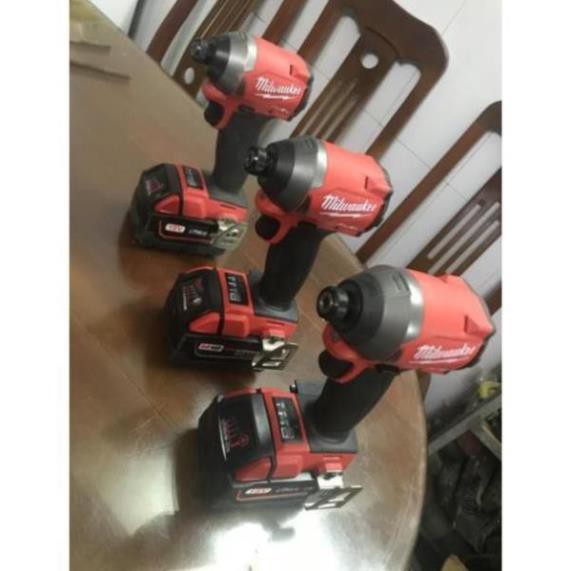 Vít Milwaukee 2853-20 gen 3 + pin dóng , sac adapter