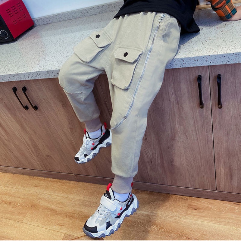 Quần dài có túi thời trang đáng yêu dành cho bé trai