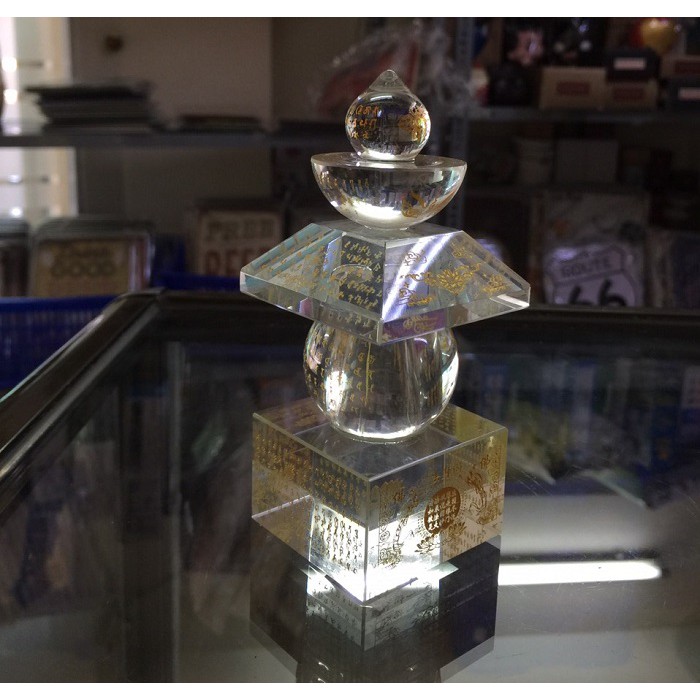 Tháp xá lợi Phật pha lê màu trắng 14cm