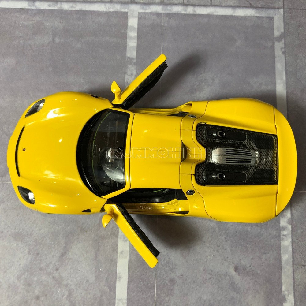 Mô hình xe Porsche 918 Spyder tỉ lệ 1:24 Welly