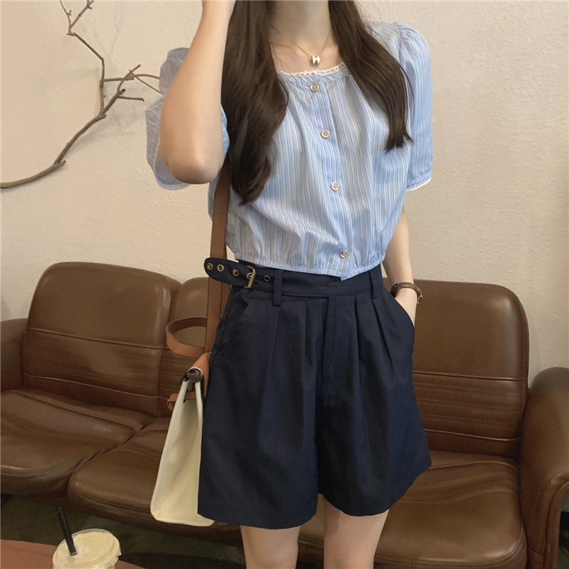 Set Áo Cổ Tròn Kẻ Sọc Phối Quần Short Lưng Cao Ống Rộng Thời Trang Cá Tính 54032