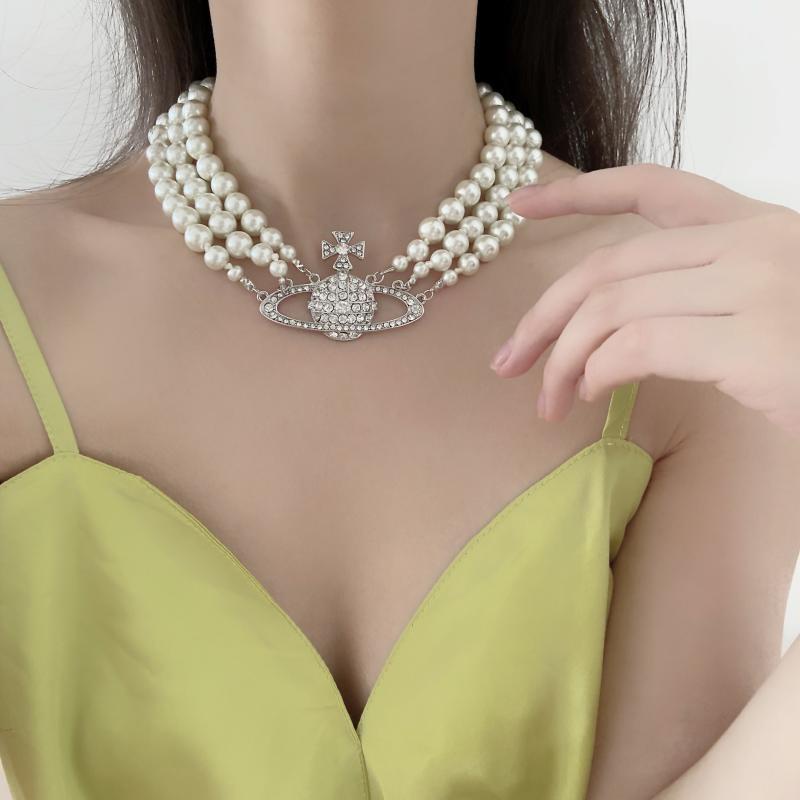 Vòng cổ Dáng Ngắn Ba Lớp Đính Ngọc Trai Sáng Và Kim Cương Thời Trang Cho Nữ