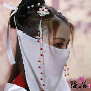 Kẹp tóc cổ trang hoa rơi