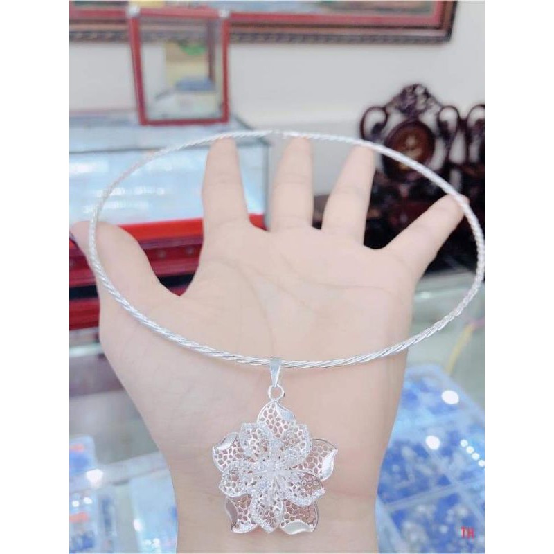 Kiềng cổ bạc ta kèm mặt hoa
