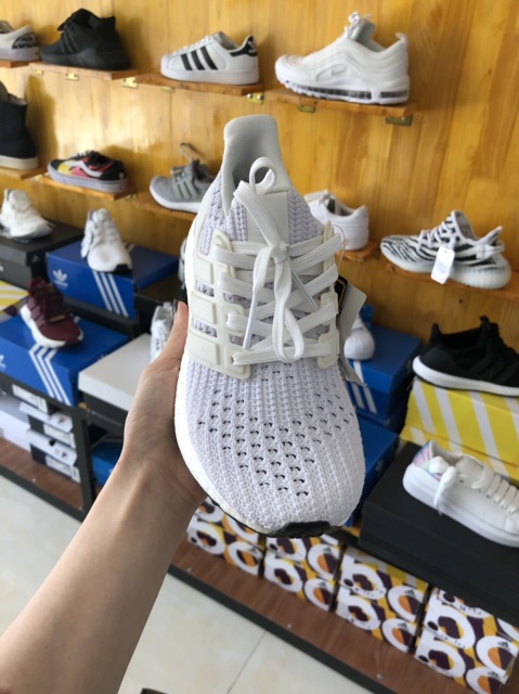 Giày thể thao ultra boost