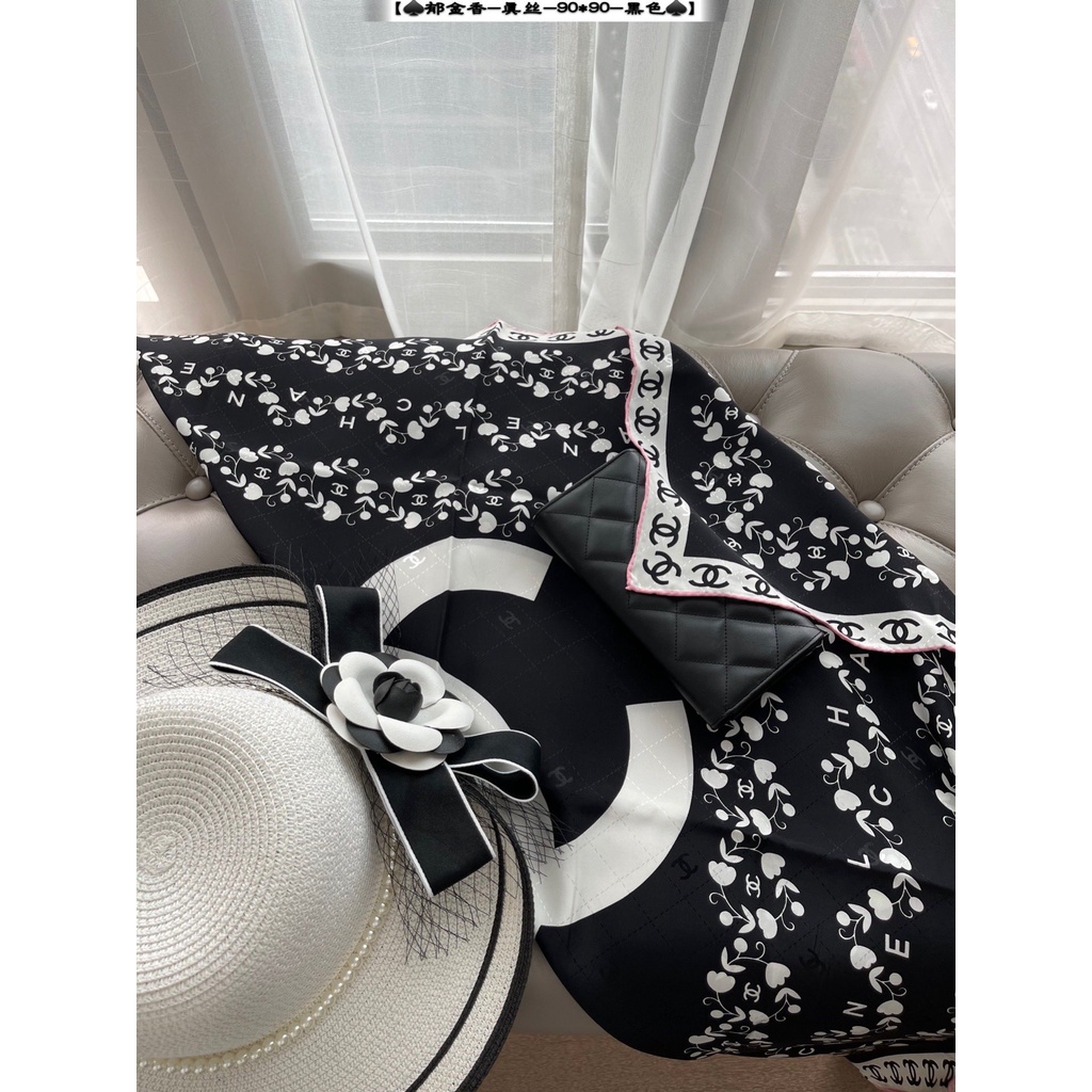 Khăn Choàng Cổ Lụa Vuông In Họa Tiết Thời Trang Sang Trọng Cho Nữ