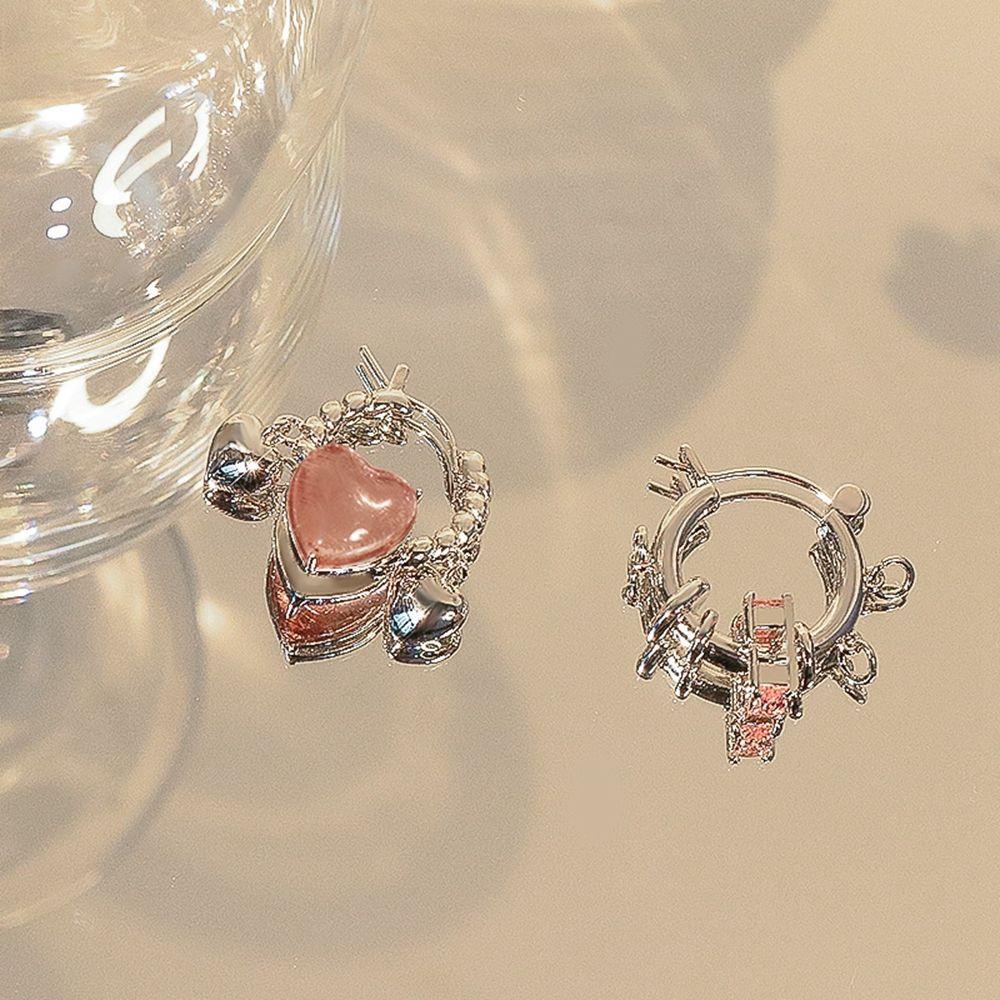 Bông Tai Bất Đối Xứng Hình Trái Tim Đính Đá Bằng Đồng Màu Hồng Xinh Xắn Cho Nữ