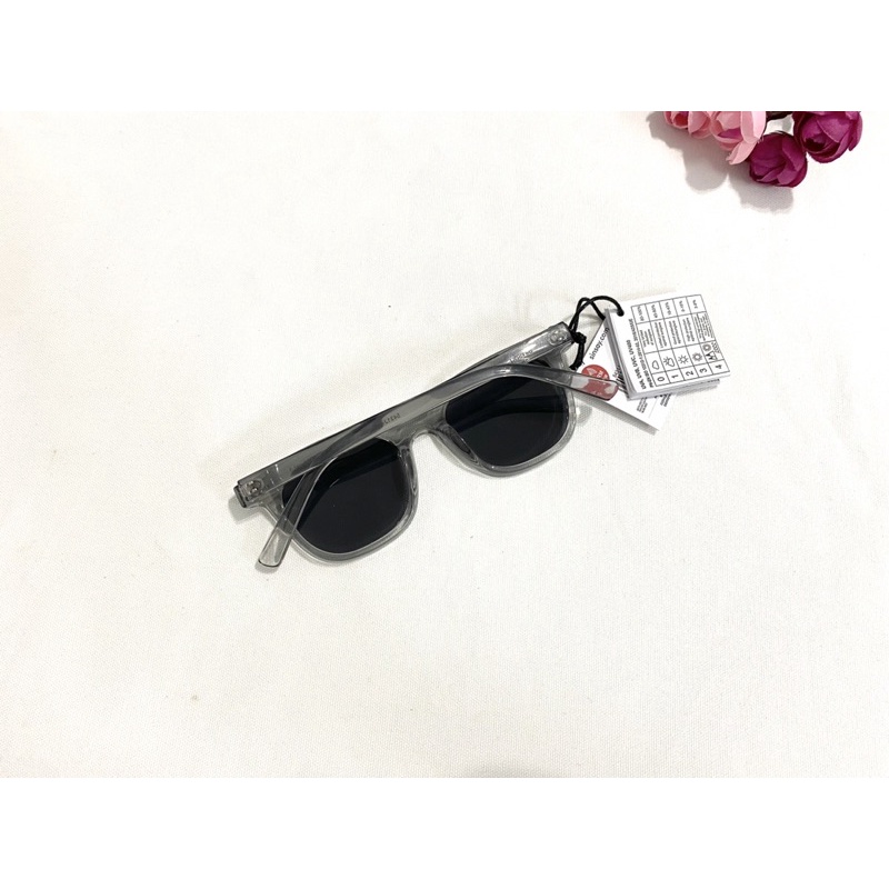Kính trẻ em Sinsay 7-16 tuổi, mua sale tại các nước, chuẩn auth