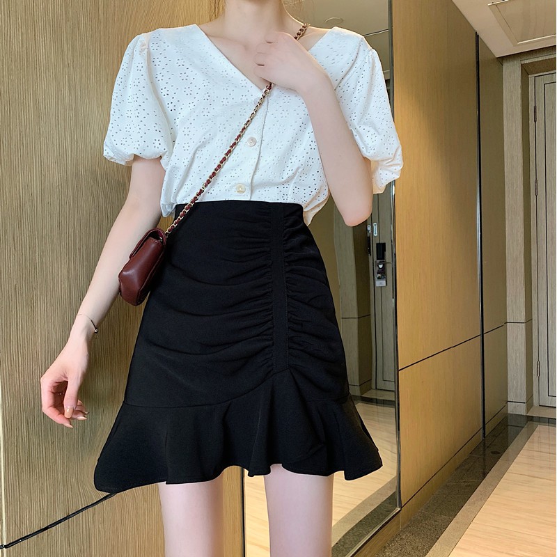 Chân váy lưng cao phong cách Hàn Quốc đơn giản | BigBuy360 - bigbuy360.vn