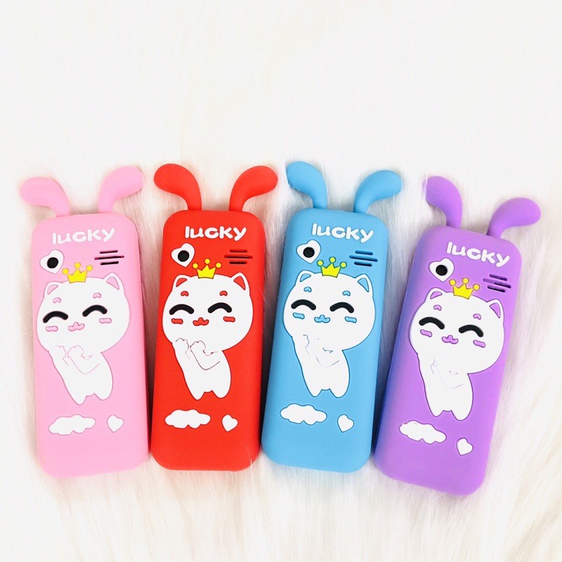 Điện thoại ốp mèo lucky nhiều màu siêu dễ thương cho bé.