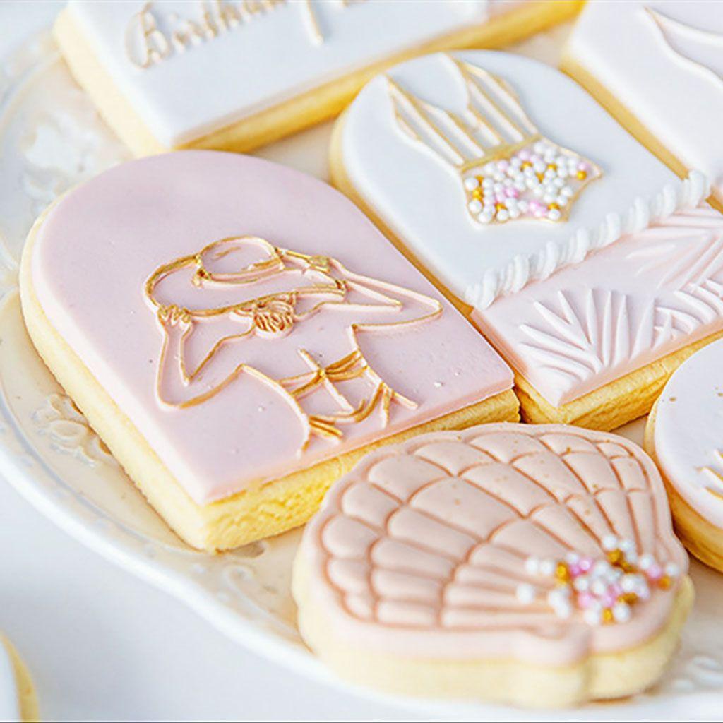 Khuôn Làm Bánh Quy Họa Tiết Chữ Happy Birthday Xinh Xắn