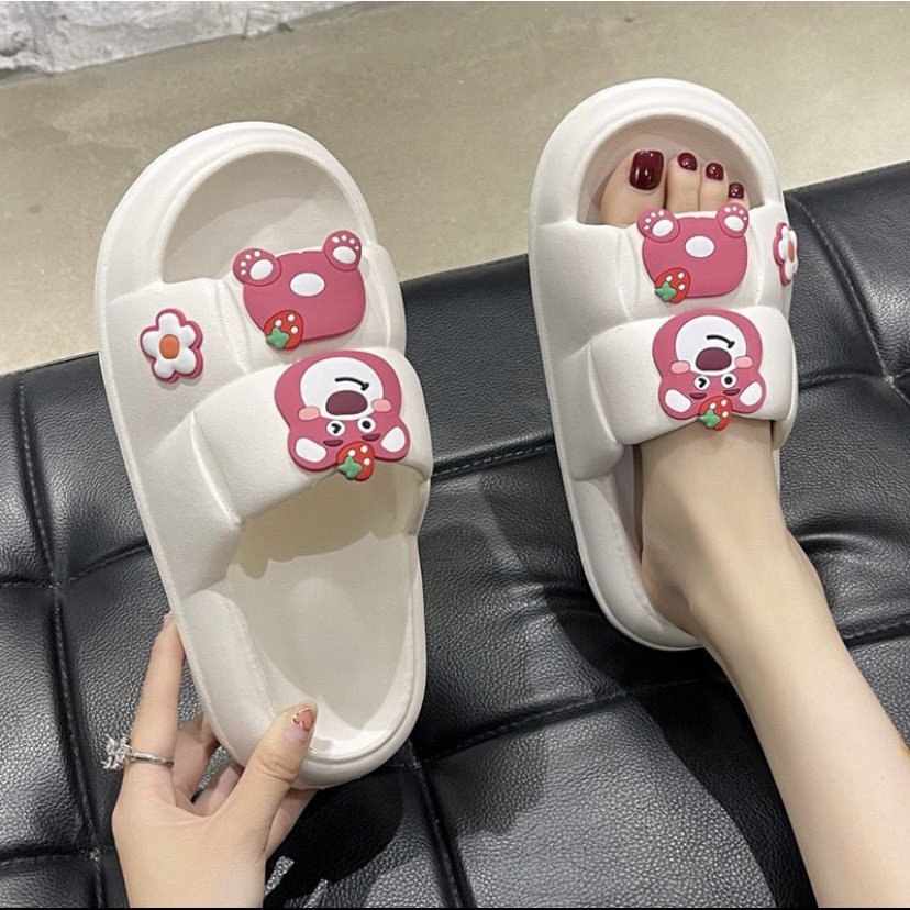 Dép bánh mì nữ quai ngang sticker - dép nữ đi chơi dễ thương giá rẻ