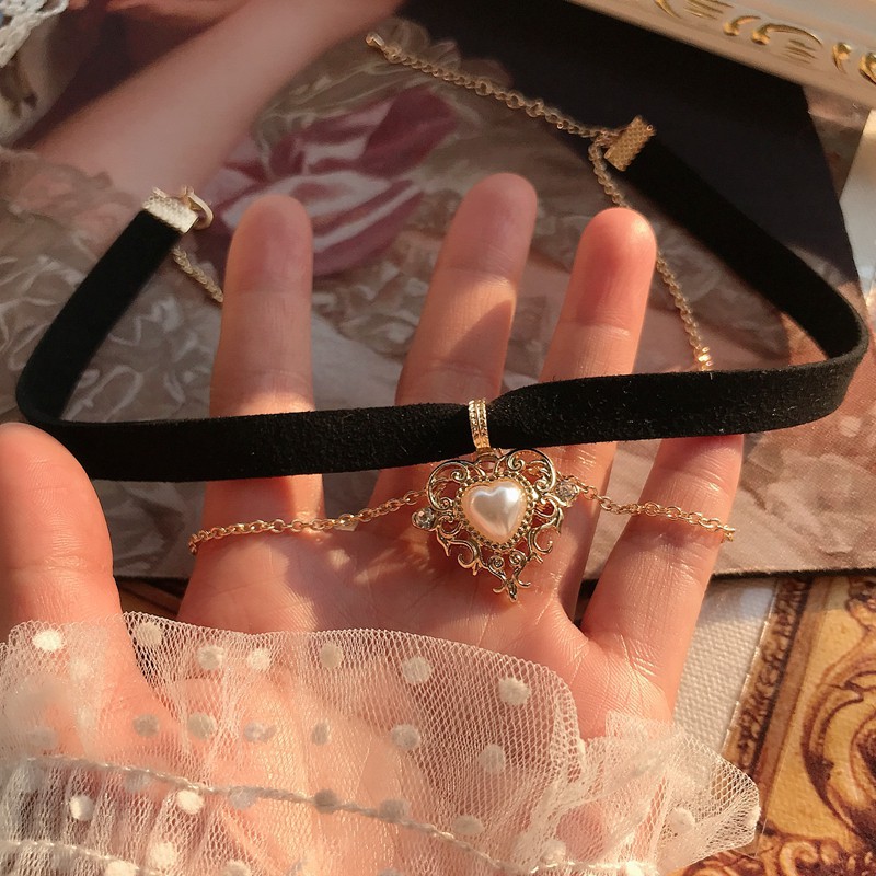 Vòng Cổ Choker Nhung Mặt Trái Tim Phong Cách Retro