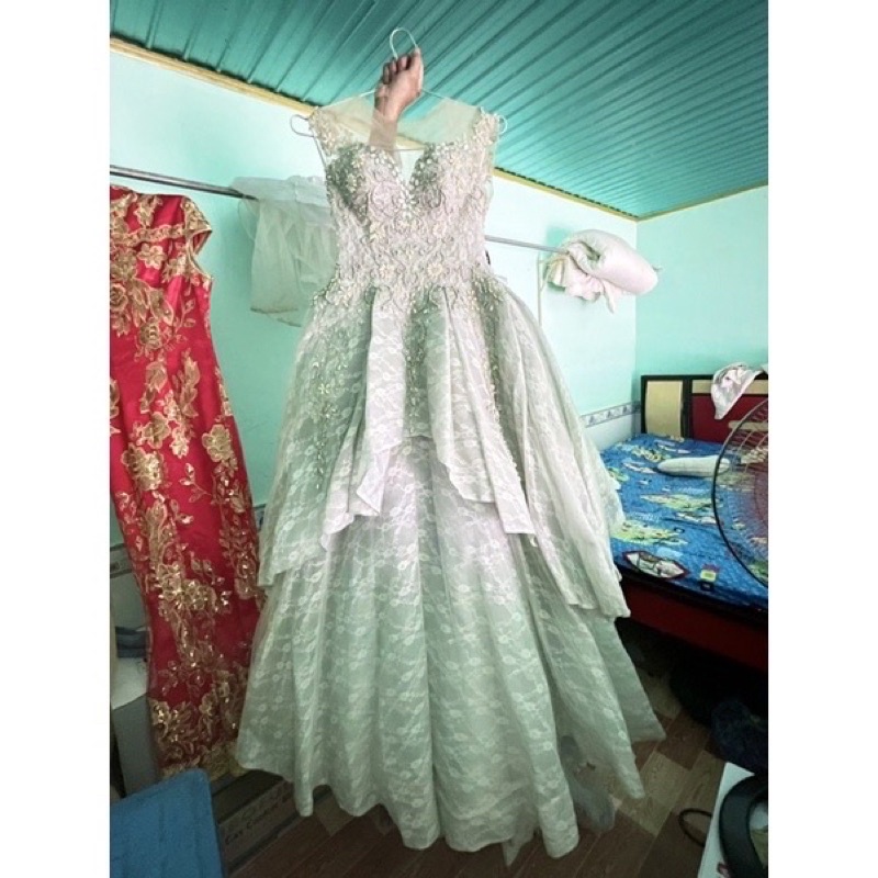 pass váy cưới, thanh lý váy cưới