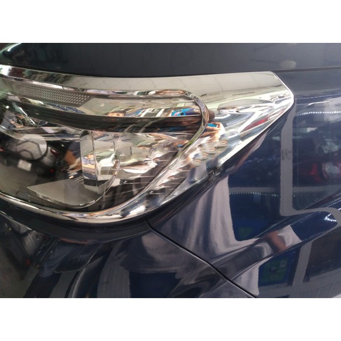 Bộ ốp bảo vệ, trang trí đèn xe Nissan Terra