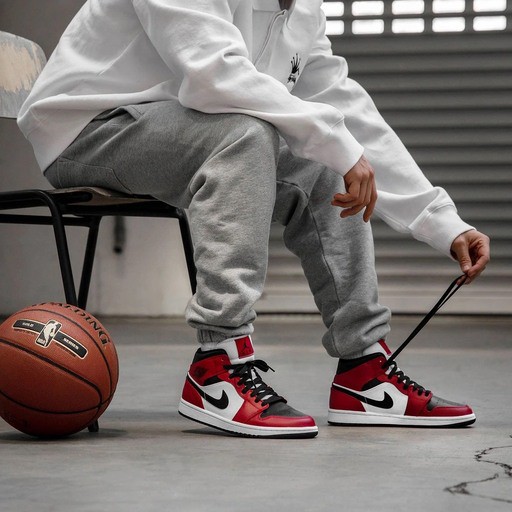 Giày Nike Jordan 1 Mid Chicago