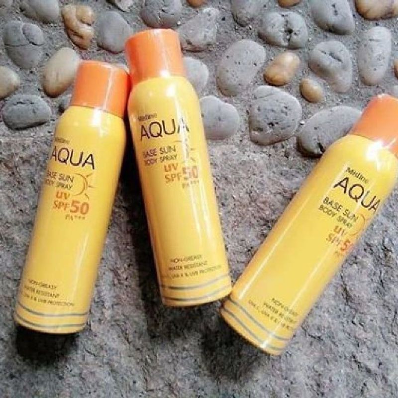 Xịt Chống Nắng Aqua Mistine Thái Lan