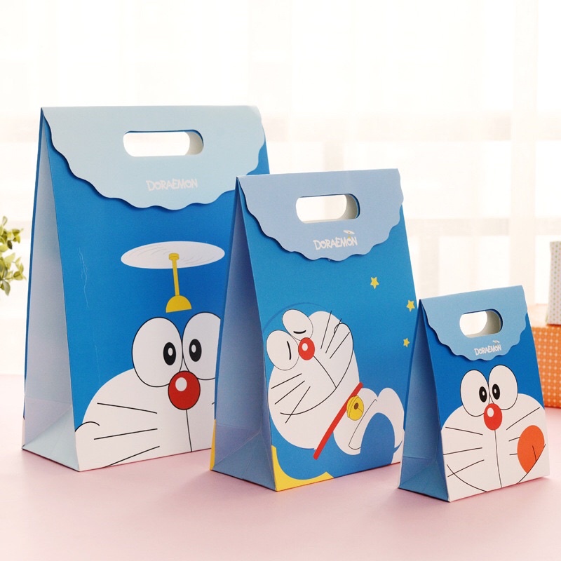 Túi giấy đựng quà Doraemon Doremon