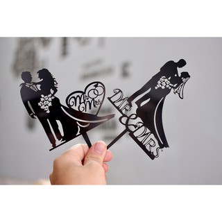 Mica cô dâu chú rể trang trí bánh cưới