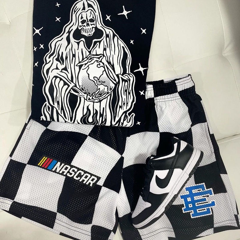 Quần Short Thể Thao Kẻ Sọc Trắng Đen Phối Màu Phong Cách Hip Hop Đường Phố Cho Nam Và Nữ