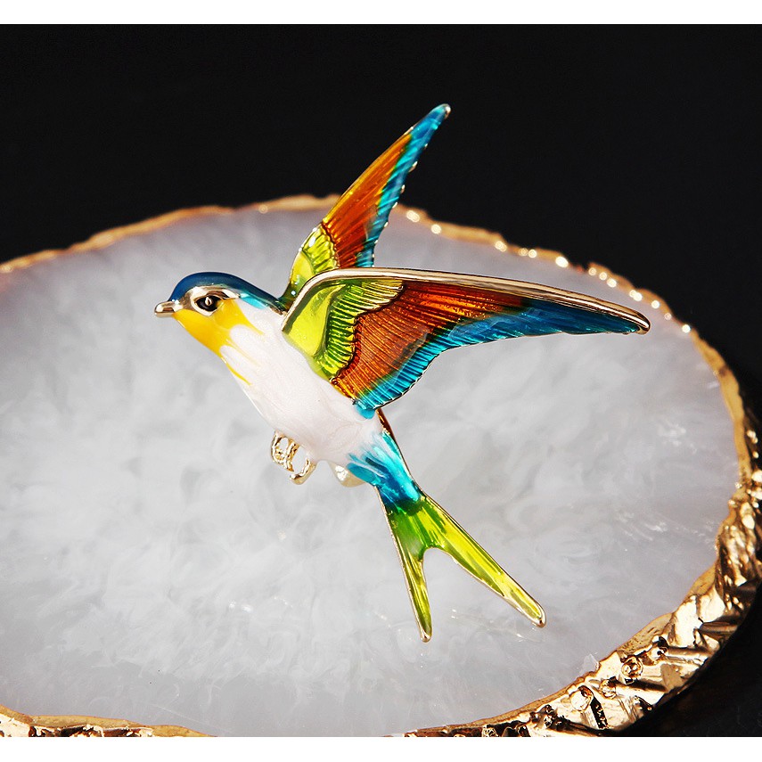 Cài áo chim én tự do rất dễ thương GC141