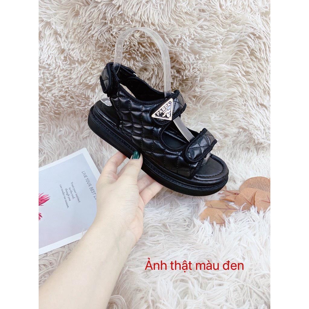 Giày sandal đế bánh mỳ 2 quay ngang