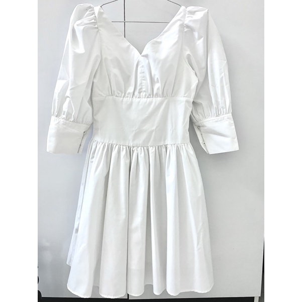 Váy trắng KIOBI