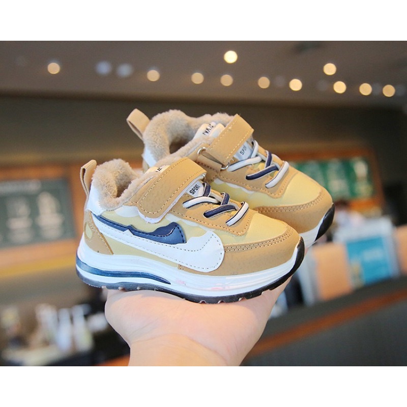 Giày Sneaker Thể Thao Cho Bé