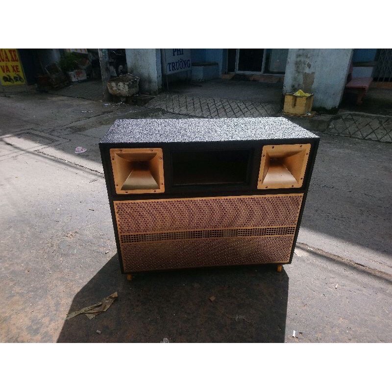 Vỏ thùng loa khủng long