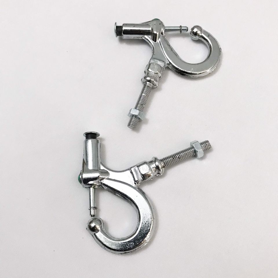 Móc bấm treo đồ có khóa bấm bằng nhôm đúc nguyên khối