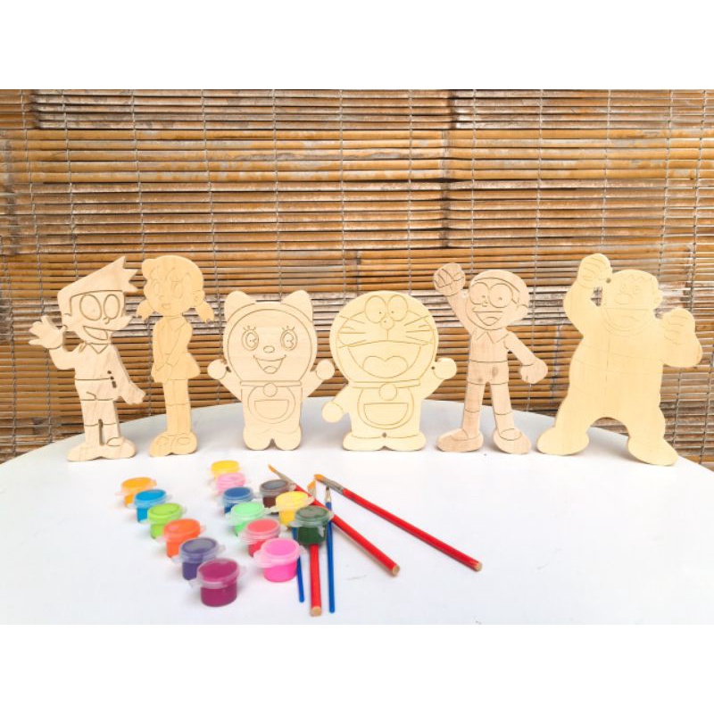 bộ tô màu 6 nhân vật hoạt hình gỗ kèm màu và bút
