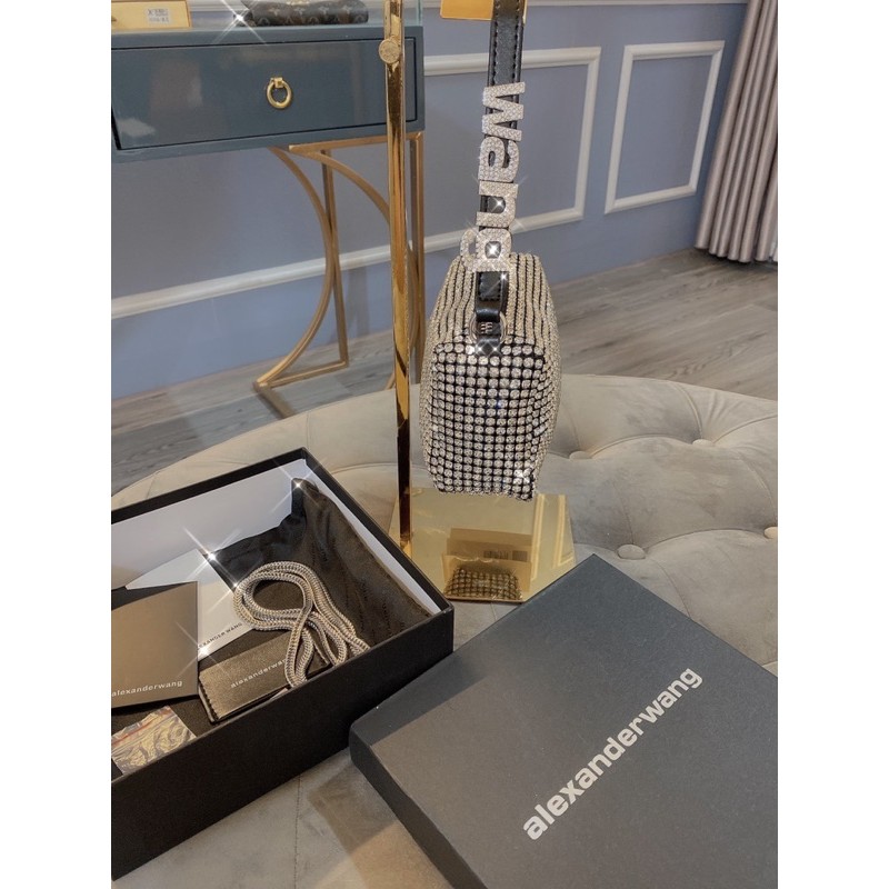 Túi Đính Đá Dây có Chữ lấp lánh hot 2012