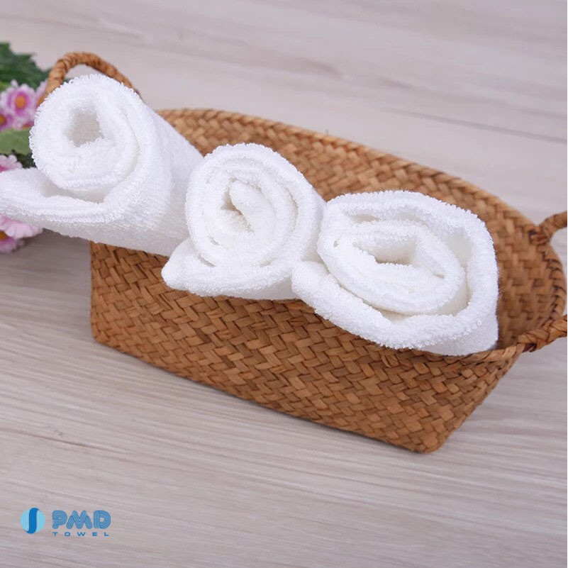 Khăn lau 30x30cm cotton xuất Nhật rất thấm nước nhanh khô không ra lông phai màu khi dùng lau sạch mọi vết bẩn